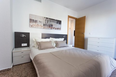 797593 Guest Room