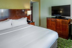  - Marriott St Louis West Hotel Town & Country - I-64, Exit 22