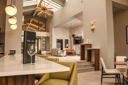  - Holiday Inn Clarkston