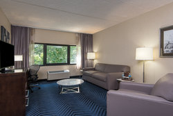  - Crowne Plaza Hotel Plainsboro