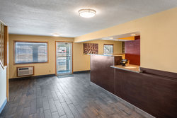  - Red Roof Inn Des Moines - I-35 & I-80, Exit 136