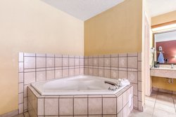  - Red Roof Inn West Amarillo - I-40, Exit 65