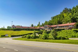  - Red Roof Inn Helen