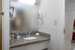  - Red Roof Inn Clifton Park - I-87, Exit 9