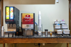  - Red Roof Inn & Suites Hazleton