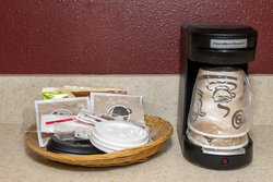  - Red Roof Inn & Suites Hazleton