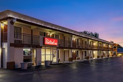  - Red Roof Inn Caryville