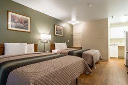  - HomeTowne Studios Lakewood