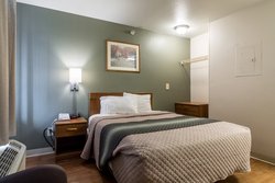  - HomeTowne Studios Lakewood