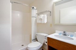  - HomeTowne Studios Lakewood