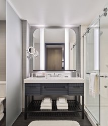  - Loews Kansas City Hotel - I-670, Exit 2R & 2S