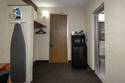  - Red Roof Inn & Suites Newark - I-95, Exit 1B