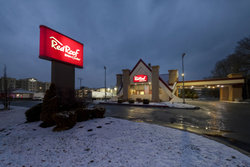 - Red Roof Inn & Suites Newark - I-95, Exit 1B