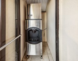  - Red Roof Inn Anderson - I-69, Exit 226