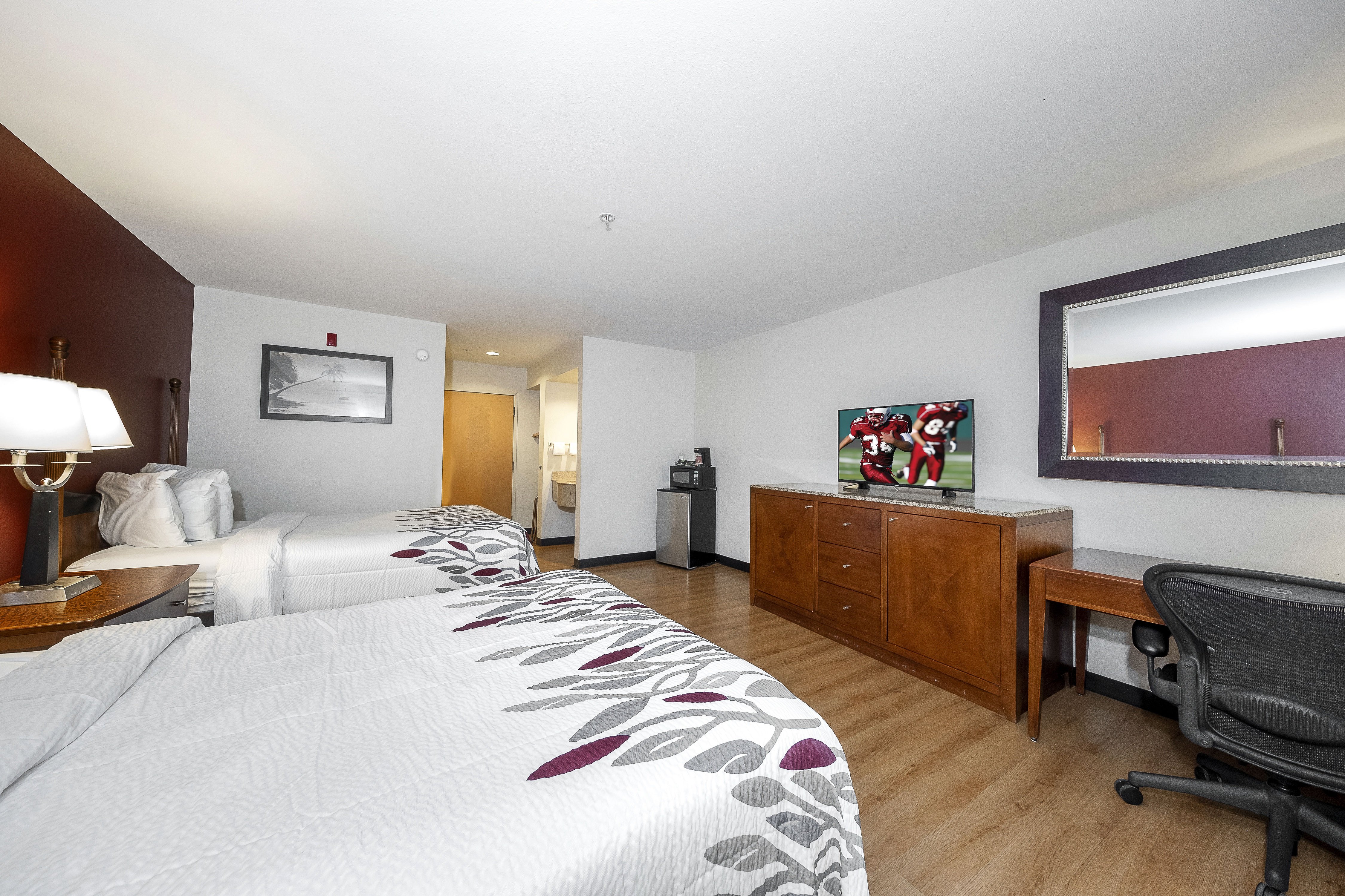 RED ROOF SUITES BILOXI-guestroom-Double.jpg