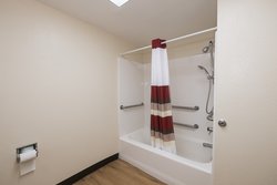  - Red Roof Plus+ Inn & Suites Opelika - I-85, Exit 62