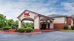  - Red Roof Plus+ Inn & Suites Opelika - I-85, Exit 62