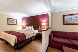  - Red Roof Inn Clinton - I-75, Exit 122