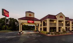  - Red Roof Inn Clinton - I-75, Exit 122