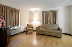  - Red Roof Plus+ Inn Henderson