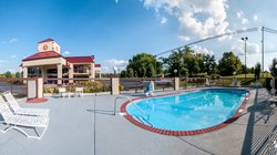  - Red Roof Inn Clinton - I-75, Exit 122