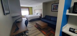  - Holiday Inn Express & Suites Kinston