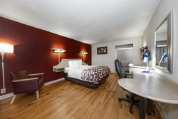 - Red Roof Inn & Suites Wytheville - I-77 & I-81, Exit 73