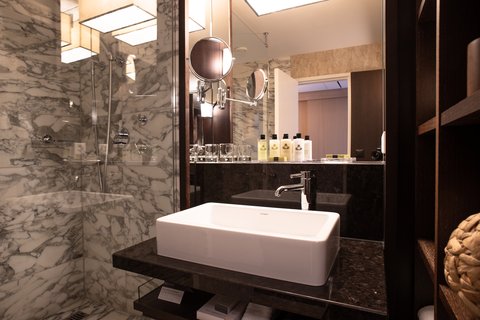 INTERCONTINENTAL GENEVA - Photo 68