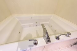  - Red Roof Inn Albany