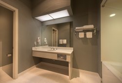  - Red Roof Inn Albany