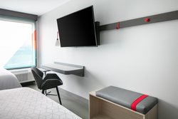  - Avid Hotel Roseville