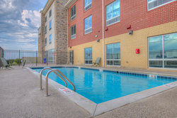  - Holiday Inn Express & Suites Remington - I-65, Exit 201