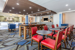  - Holiday Inn Express & Suites Albert Lea - I-35, Exit 11