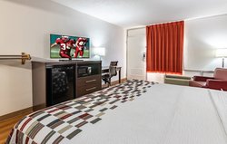  - Red Roof Inn Forsyth - I-75, Exit 186