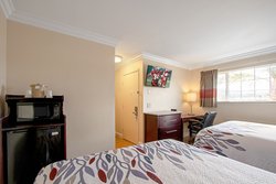  - Red Roof Inn & Suites Monterey