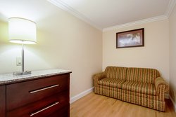  - Red Roof Inn & Suites Monterey