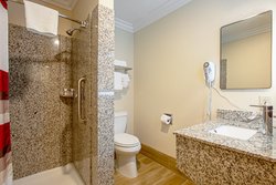  - Red Roof Inn & Suites Monterey