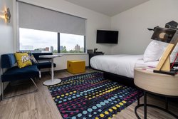  - Aloft Hotel Cortex St Louis - I-64, Exit 36B