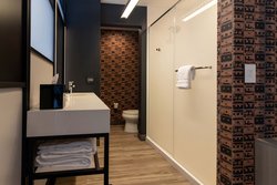  - Aloft Hotel Cortex St Louis - I-64, Exit 36B