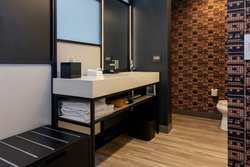  - Aloft Hotel Cortex St Louis - I-64, Exit 36B