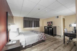  - Red Roof Inn & Suites Macon - I-75, Exit 167