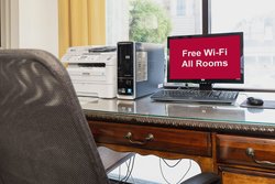  - Red Roof Inn & Suites Macon - I-75, Exit 167