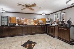  - Red Roof Inn & Suites Macon - I-75, Exit 167