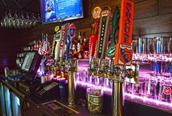  - Holiday Inn & Suites Liverpool - I-81, Exit 25