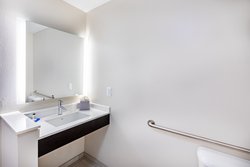  - Holiday Inn Express & Suites Purcell - I-35, Exit 91