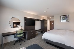  - Holiday Inn Express & Suites Hoffman Estates