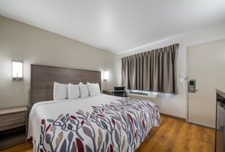  - Red Roof W.W. White Road San Antonio - I-10, Exit 580