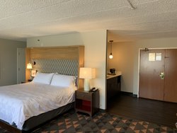  - Holiday Inn Crystal Lake