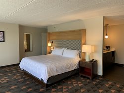  - Holiday Inn Crystal Lake