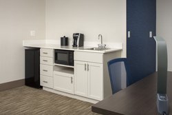  - Holiday Inn Express & Suites Puyallup